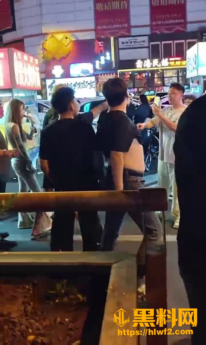 精神小伙4