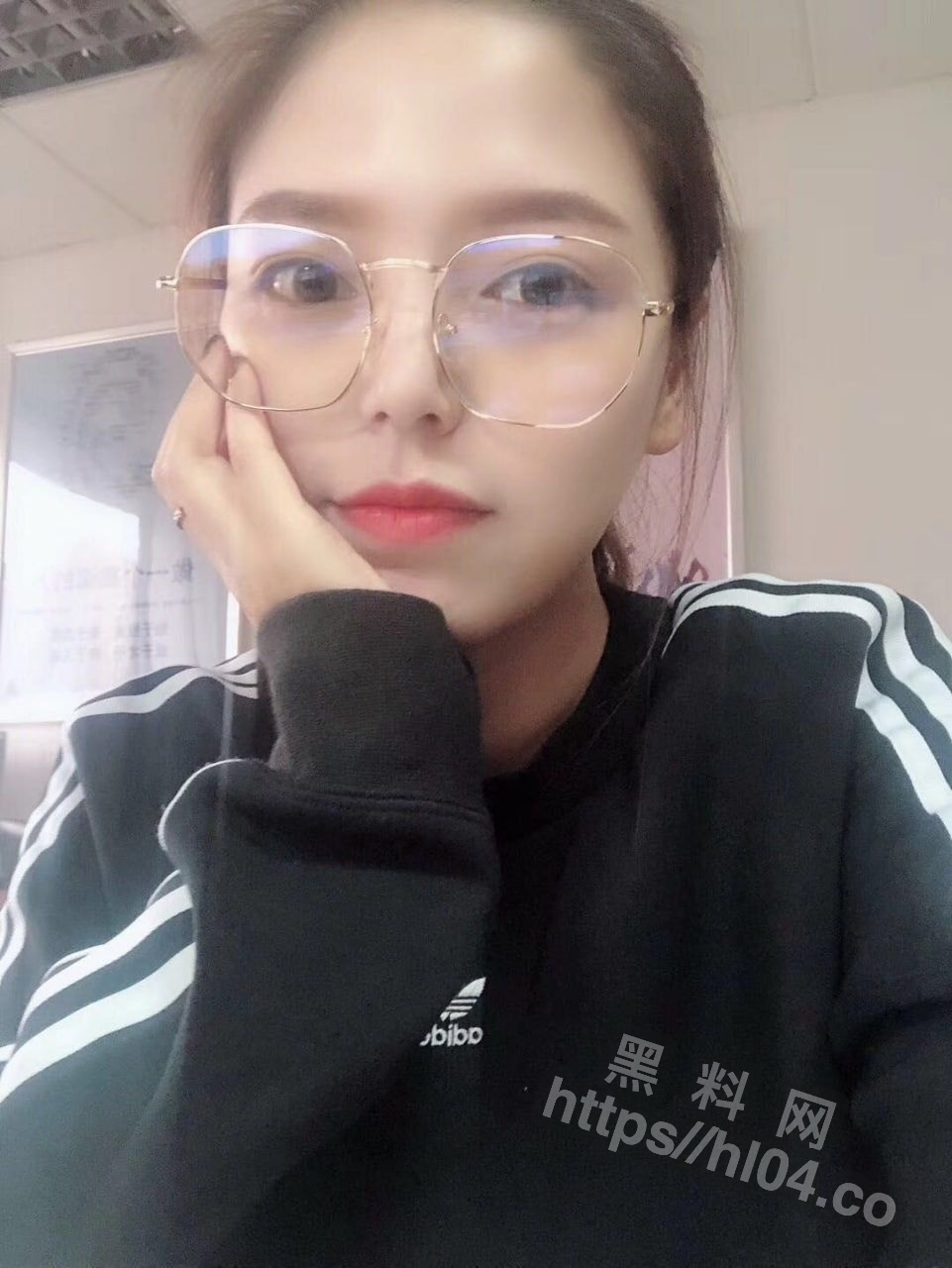 961X1280